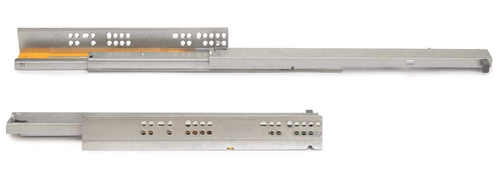 Guías bajo el suelo, capacidad de carga: 30 kg (67 lbs), 500 mm (19-11/16"), versión: extensión total con cierre suave, 3124505. Extraíbles bajo el suelo de alta calidad para cajones de madera, cajones de madera, estantes de madera y mucho más, de EMUCA - Imagen 6